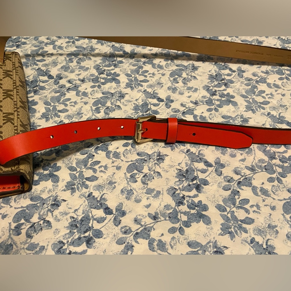 Michael Kors Red and Brown Signature Fanny Pack powder blush small bag Size L/XL - Picture 10 of 14
